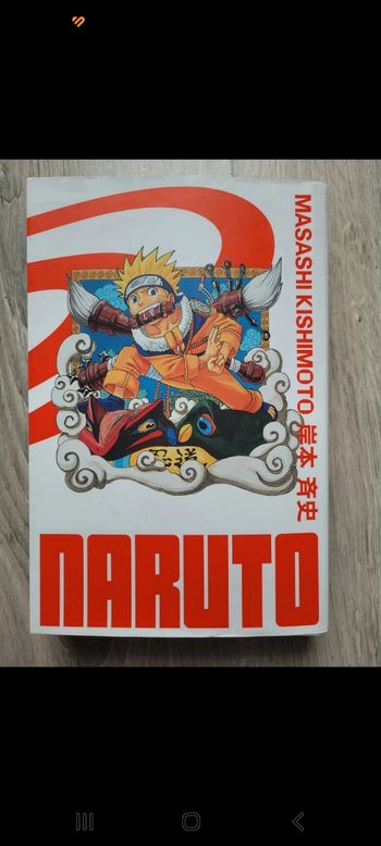 Livre bd manga 
Naruto 
Grand format tome 1