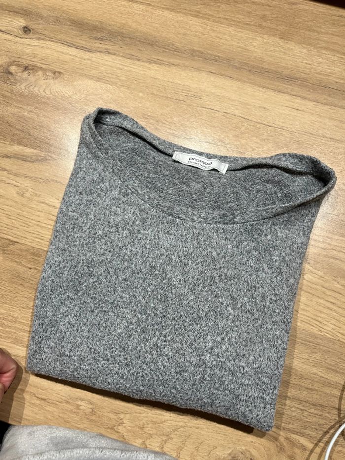 Pull gris manche longue