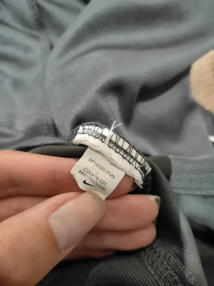 Veste Nike grise - photo numéro 5