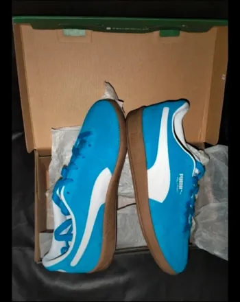 Baskets Puma Palermo neuves couleur bleu électrique
