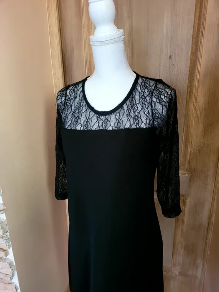 Jolie robe noir taille 38 , avec dentelle , Eldys - photo numéro 3
