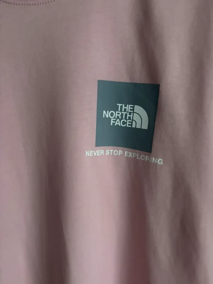 T-shirt The North Face taille S - photo numéro 2