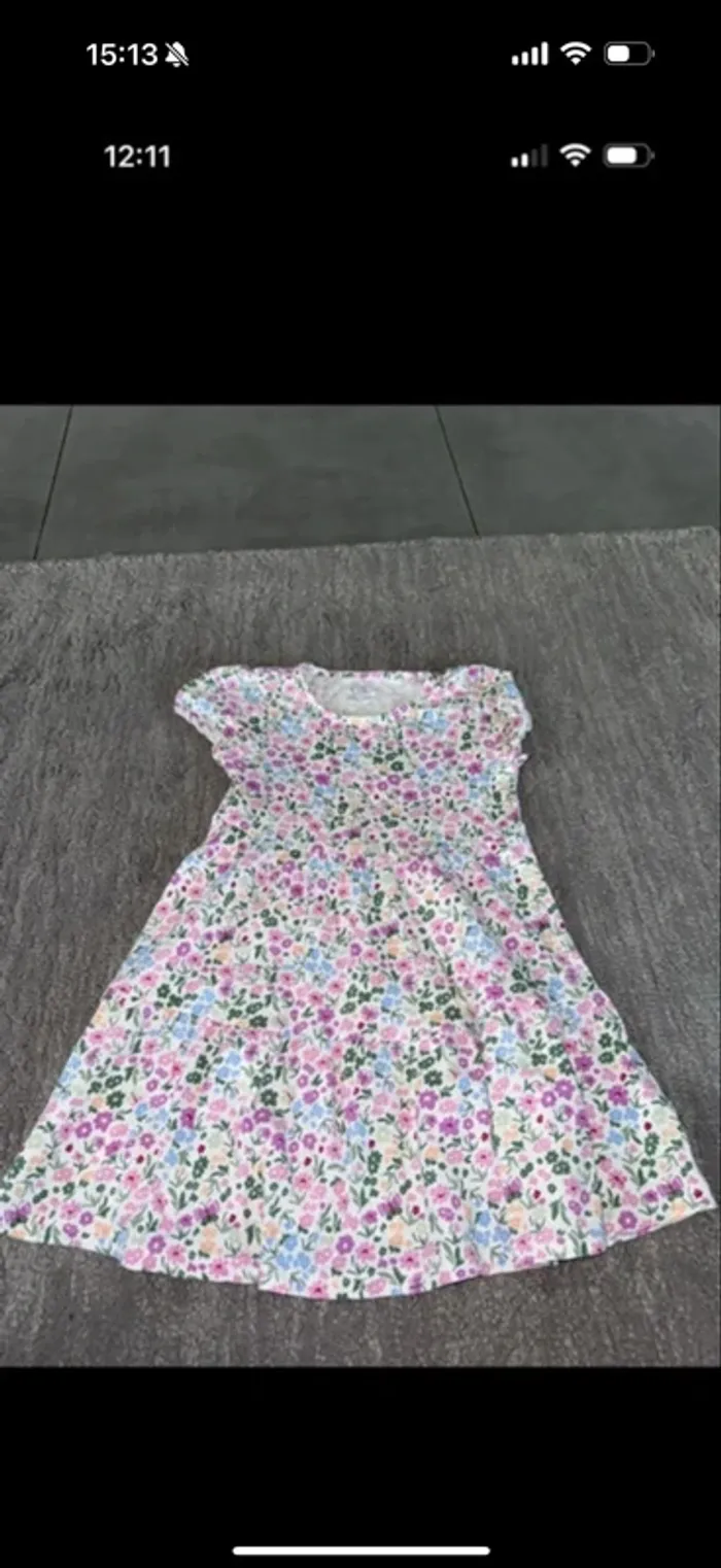 Robe fleurie filles taille 116 c&a