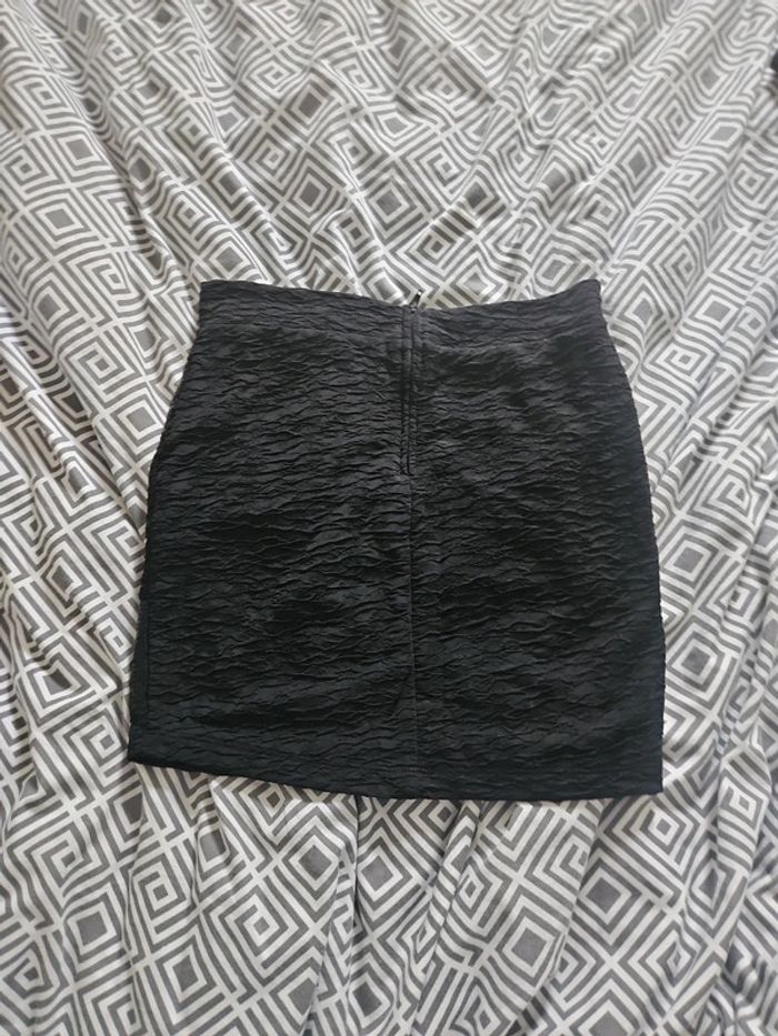 Jupe noir forever 21 - photo numéro 2