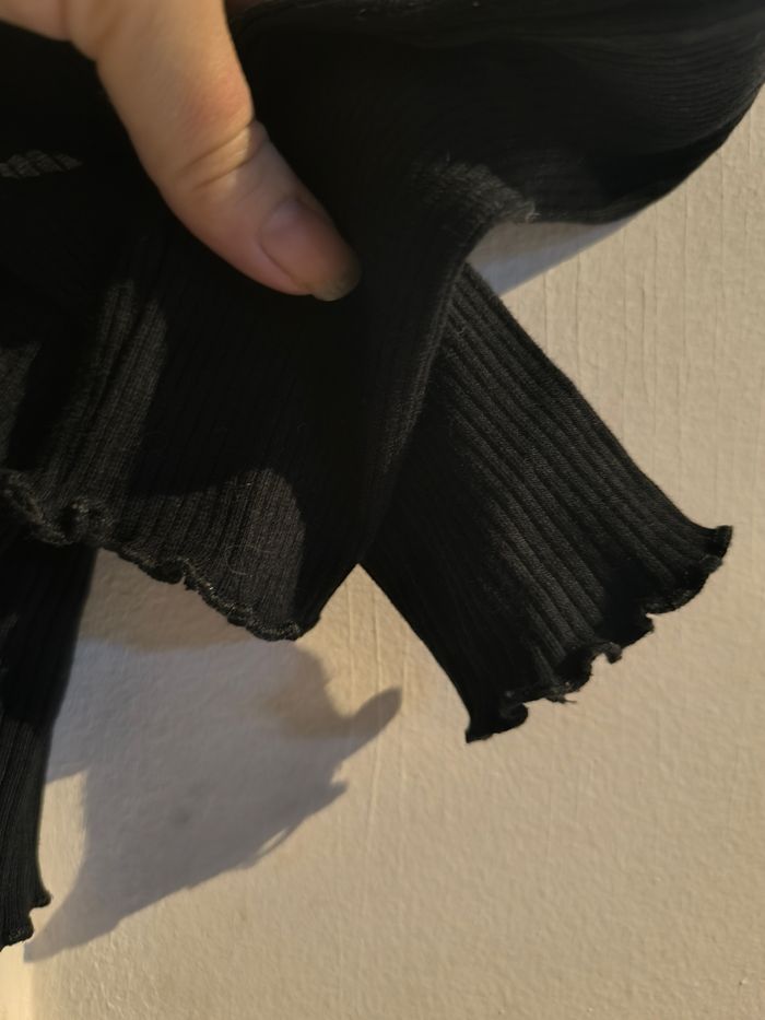 Tee-shirt manches longues fille Desigual 5-6 ans très bon etat - photo numéro 5