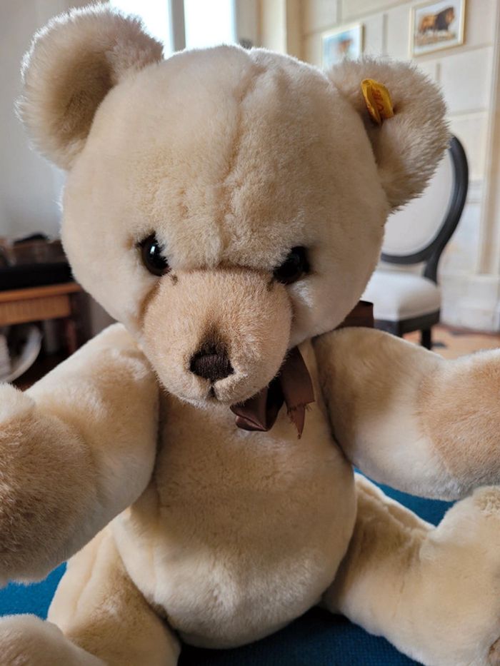 Grand Ours collection articulé Steiff 45cm beige miel noeud marron peluche traditionnelle