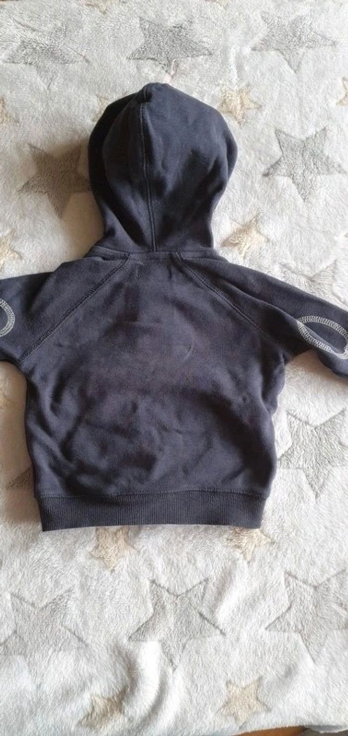 Gilet capuche bleu garçon 6 mois - photo numéro 3