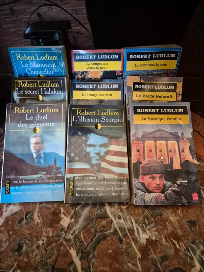 📚 Robert Ludlum - 9 romans 📚 - photo numéro 15