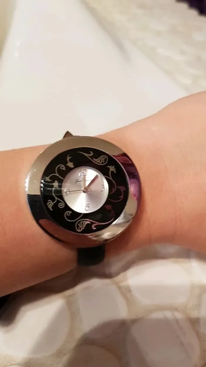 Montre pour femme - photo numéro 5