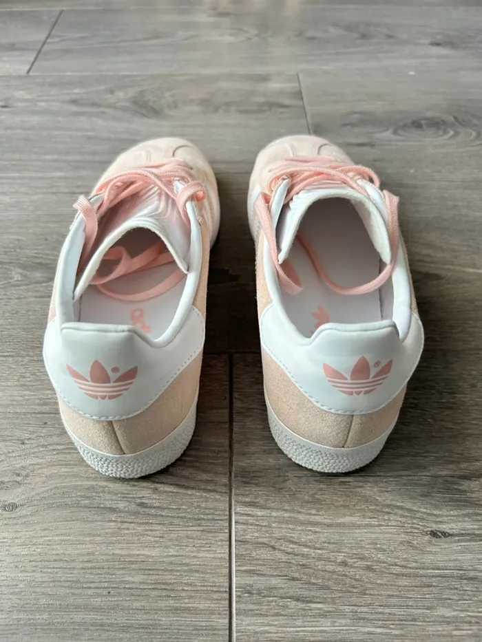 Baskets Adidas Gazelle Rose Pâle Taille 40 Neuves - photo numéro 4