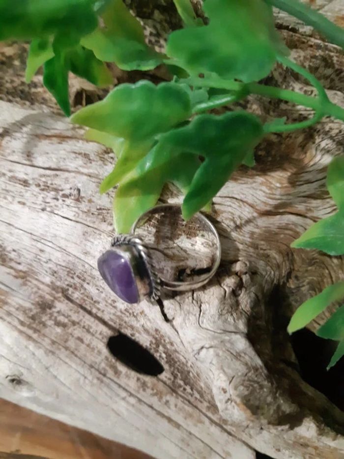 Bague en argent plaqué avec une améthyste - photo numéro 3