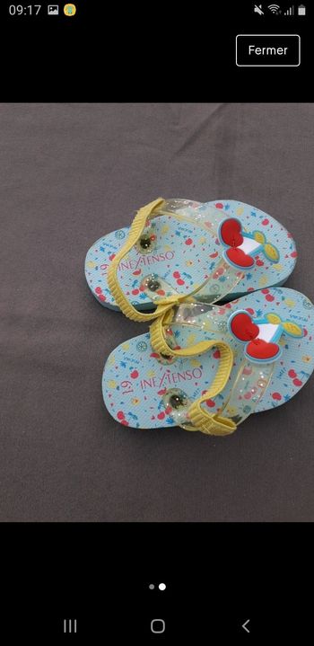 Paire de tongs bébé filles pointure 19