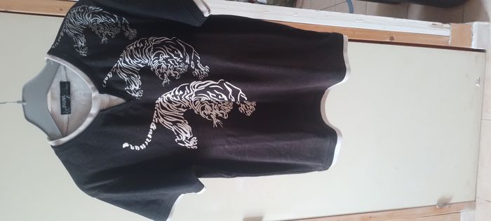 tee shirt