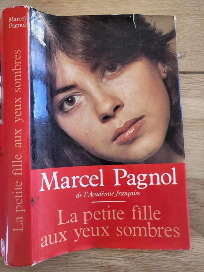 Livre La petite fille aux yeux sombres de Marcel Pagnol édition 1984 - photo numéro 2