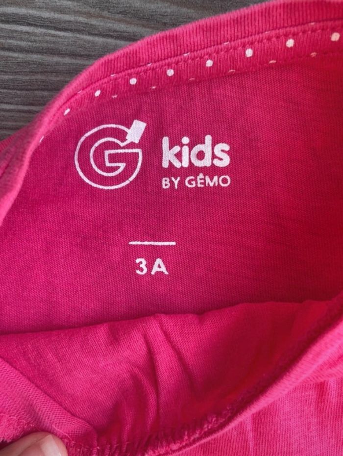 Lot de deux t-shirts taille 3 ans - photo numéro 2