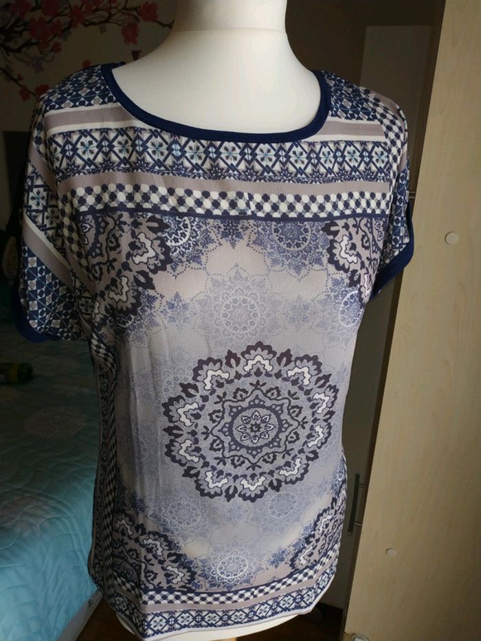 Jolie tee shirt fluide Armand Thiery