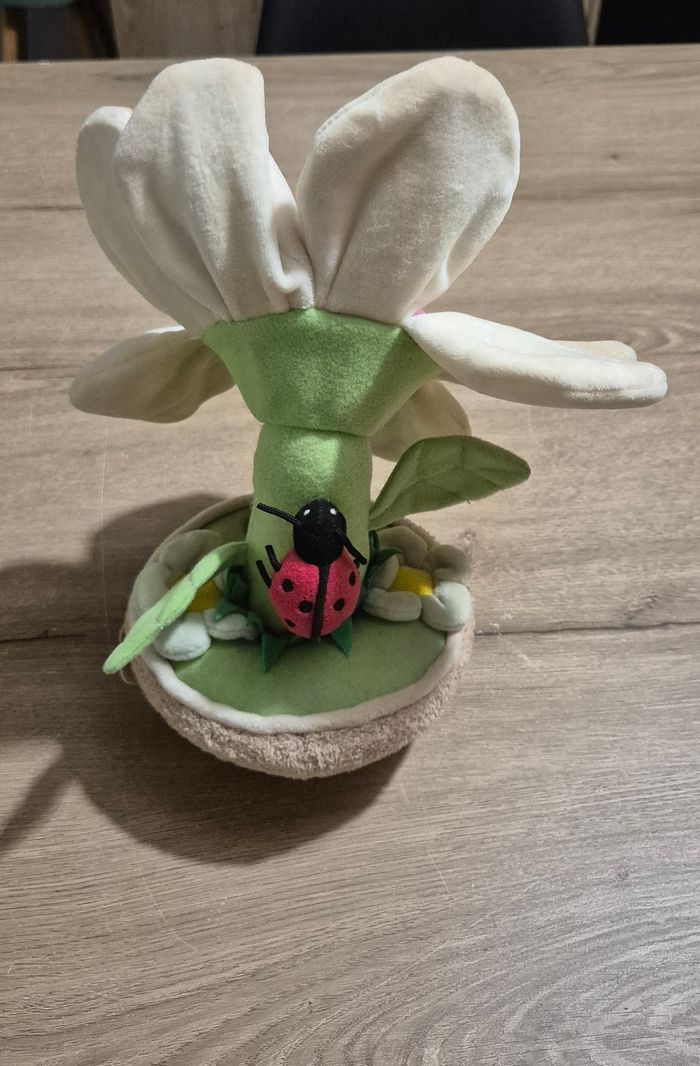 Culbuto d'activités fleur en tissus - photo numéro 7