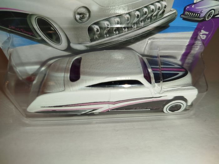 Hot Wheels Purple Passion Série Netflix Let's Race 2025 - photo numéro 5