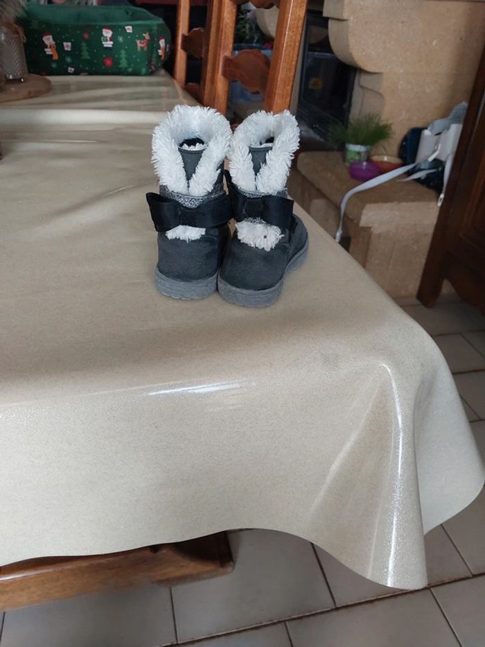 Lot chaussures t20 - photo numéro 3