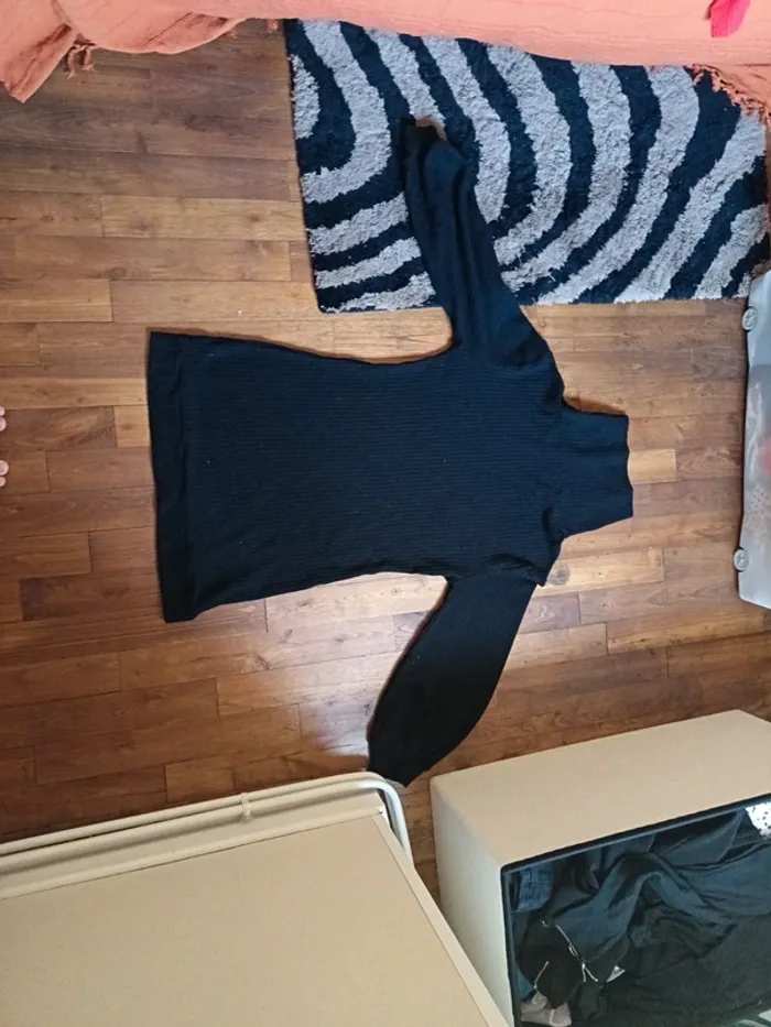 Robe pull noir femme