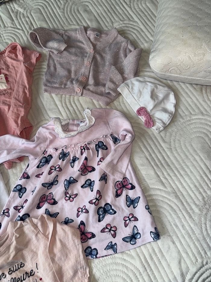 Lot vêtement 6 mois fille très bon état - photo numéro 5