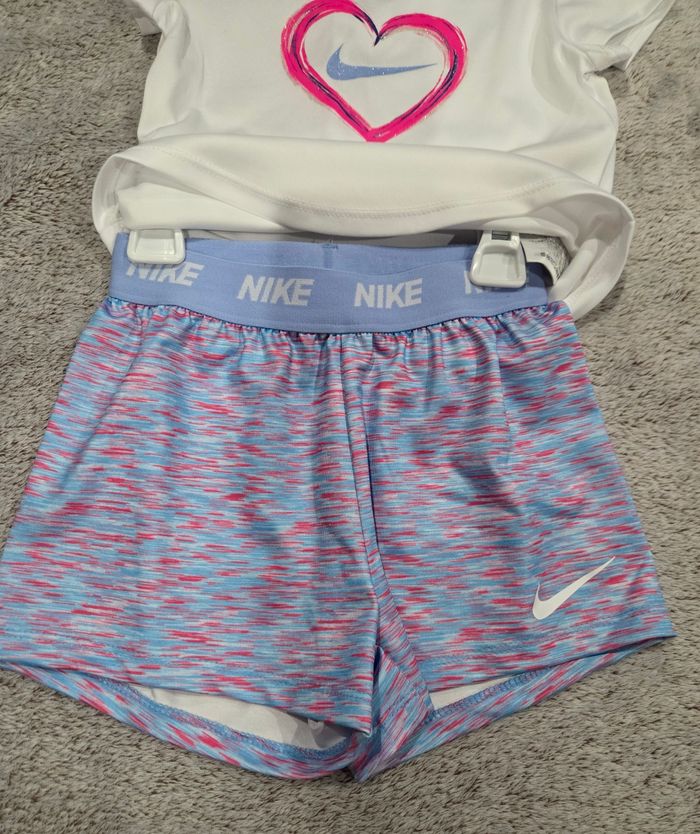 Ensemble Nike - photo numéro 3