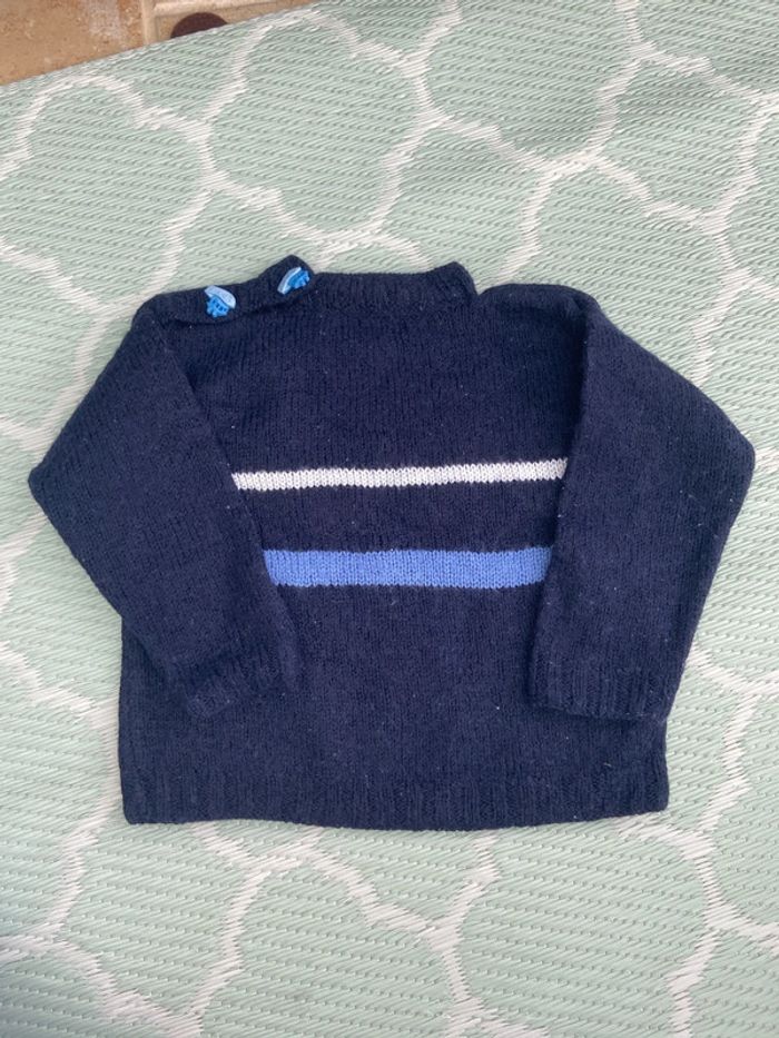 Joli pull en laine marine fait à la main - photo numéro 3