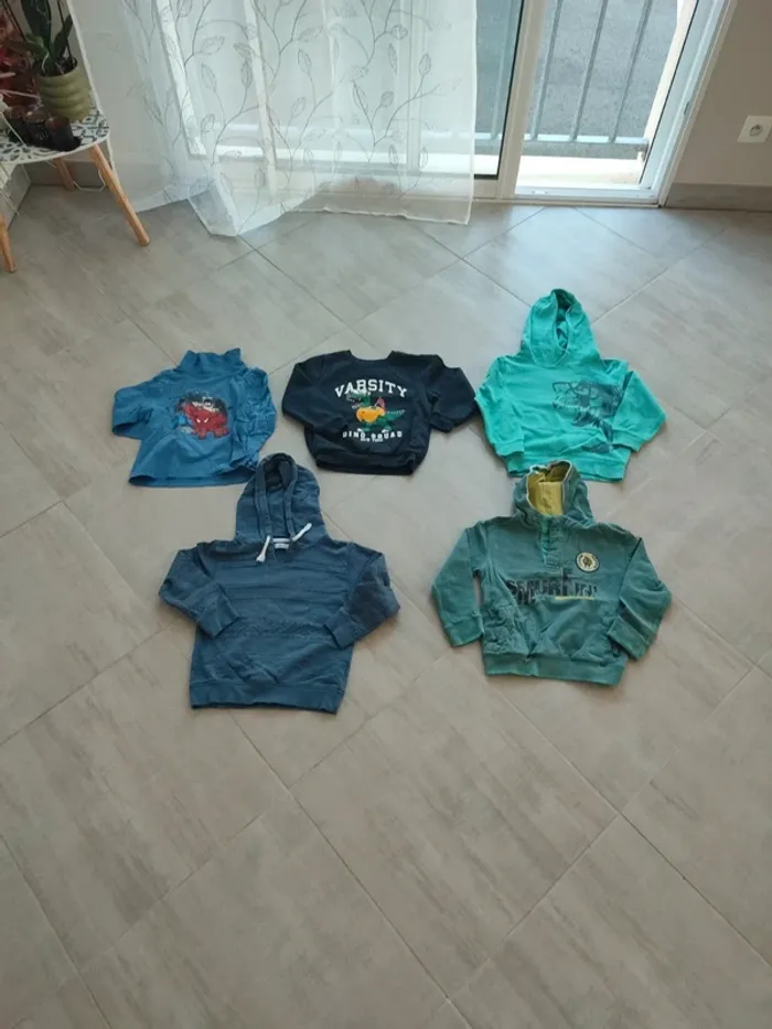 Lot de 5 pulls garçon 5 ans
