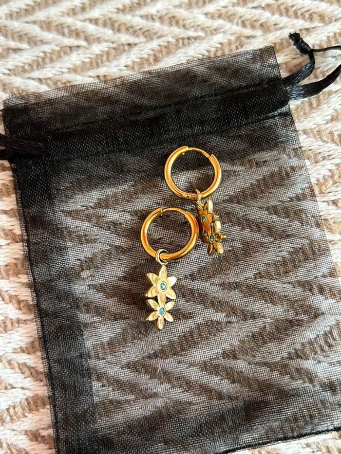 Boucles d’oreilles fleuris - photo numéro 5
