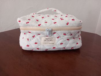 Trousse pour maquillage ou trousse de bain