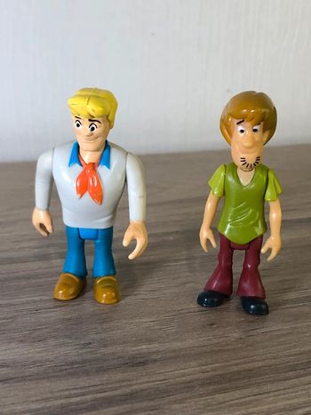 Lot de deux figurines scooby-doo hanna barbera