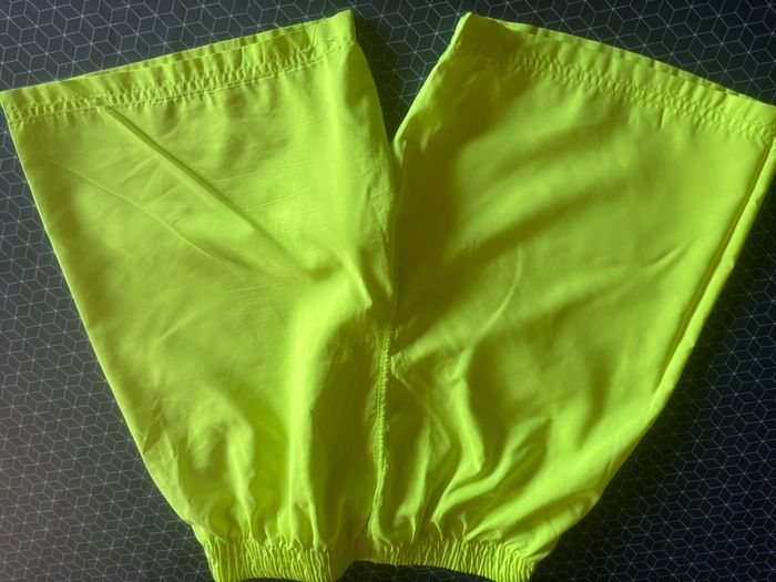 Short garçon jaune 14 ans - photo numéro 6