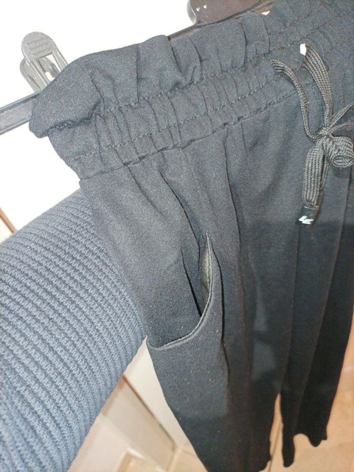 Pantalon style carotte noir - photo numéro 4