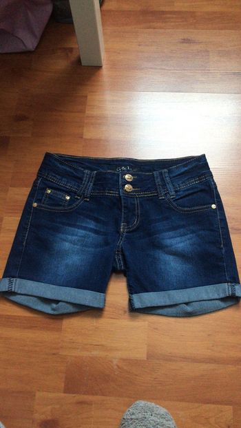Short Jean taille 36