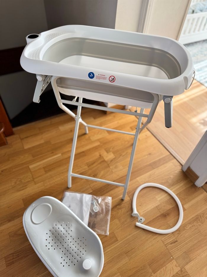 Baignoire pliable avec support sur pied - photo numéro 2