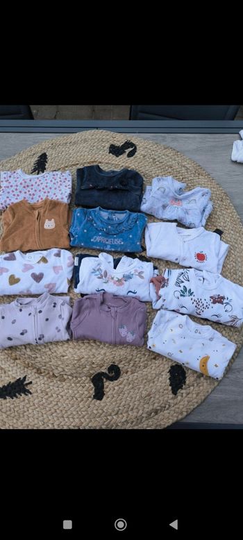 Lot 12 pyjamas fille