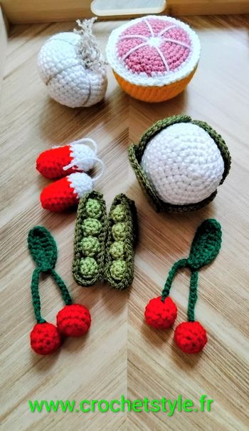 Lot de Dînette au crochet
