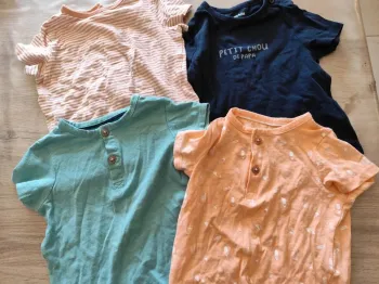 Lot de 4 t-shirts 9 mois