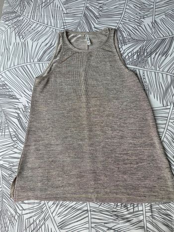 Top beige/dorée Stradivarius