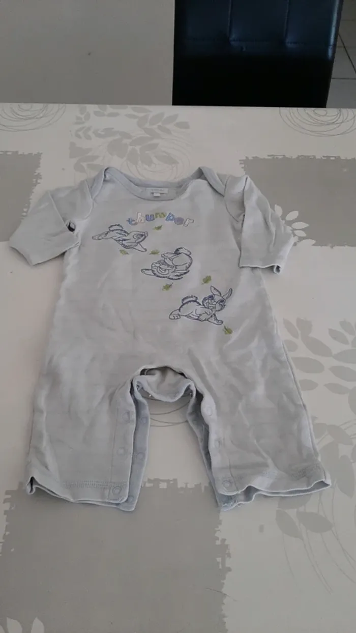 Pyjama sans pieds