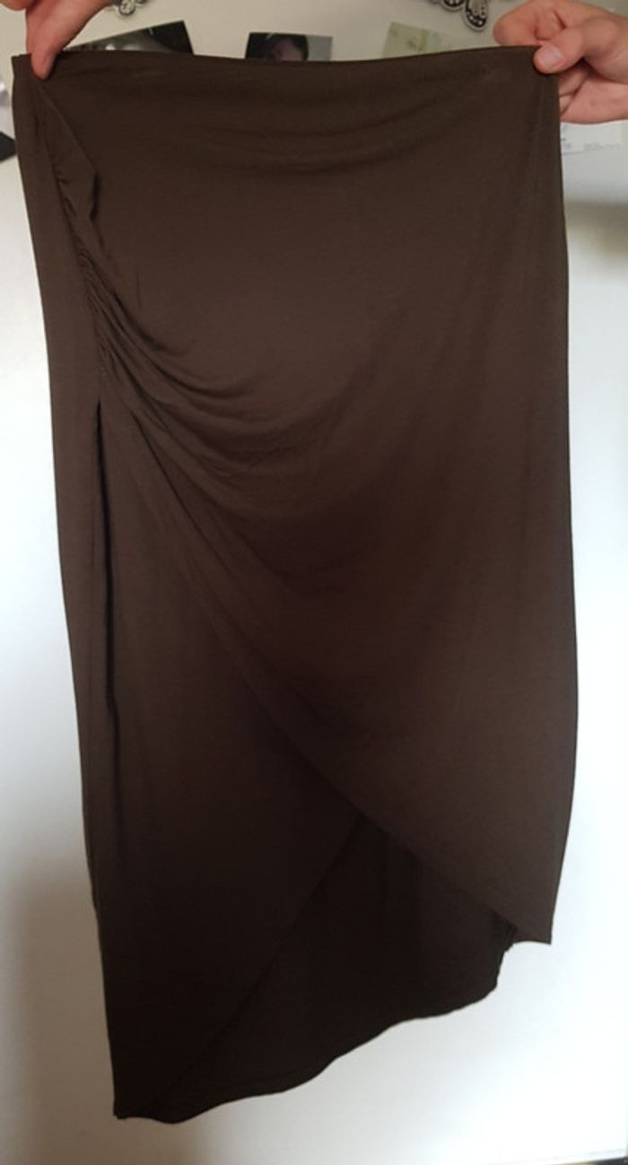 Jupe kaki moulante - photo numéro 3