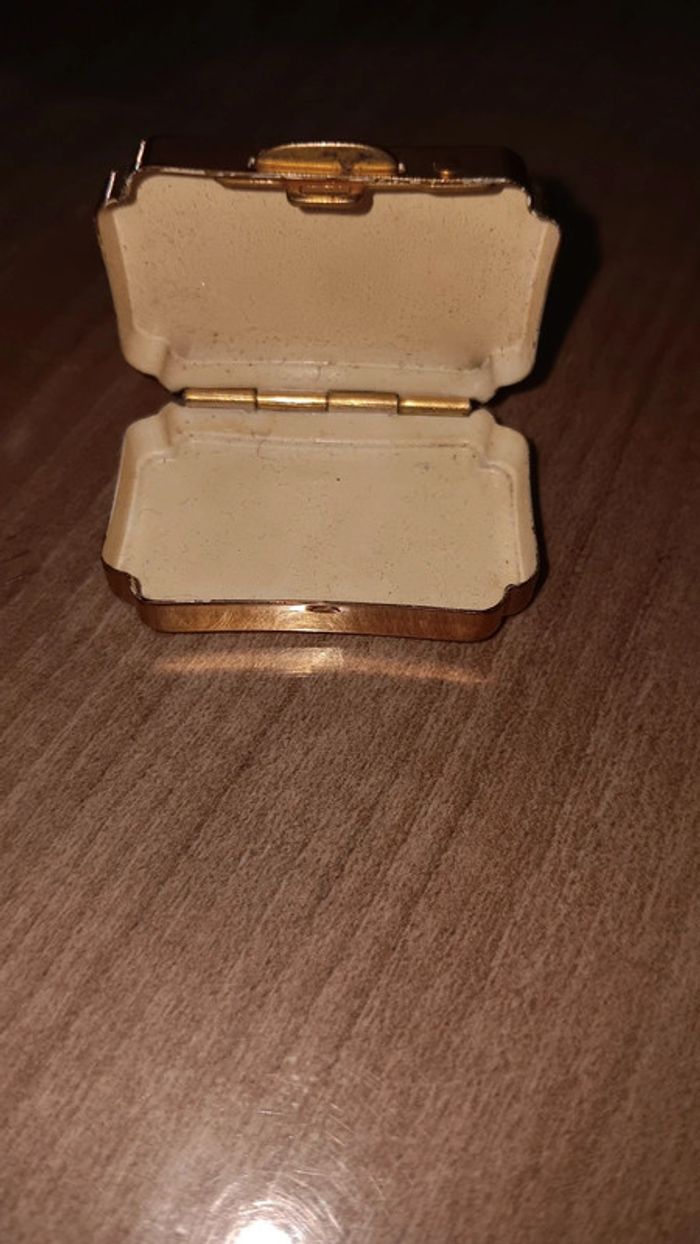 Boîte - photo numéro 2