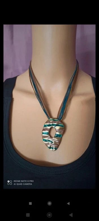 Collier cordon marron vert doré