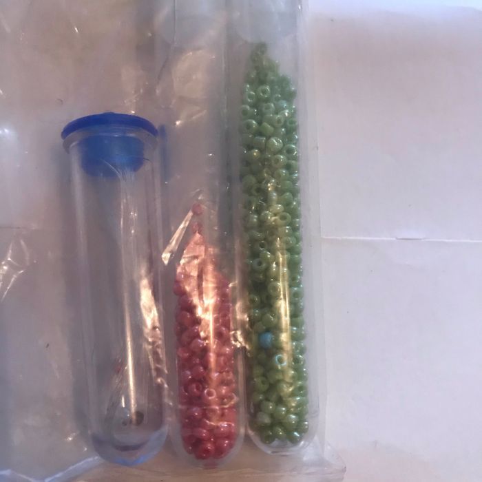 Lot perles et fils * prix 1e * kiki60230 - photo numéro 4