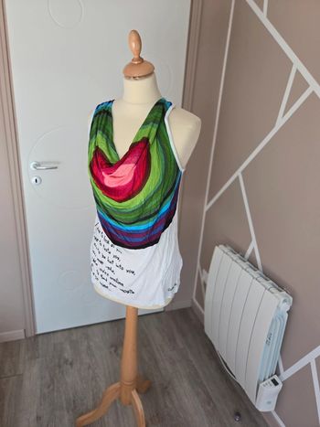 Haut Desigual taille XL..