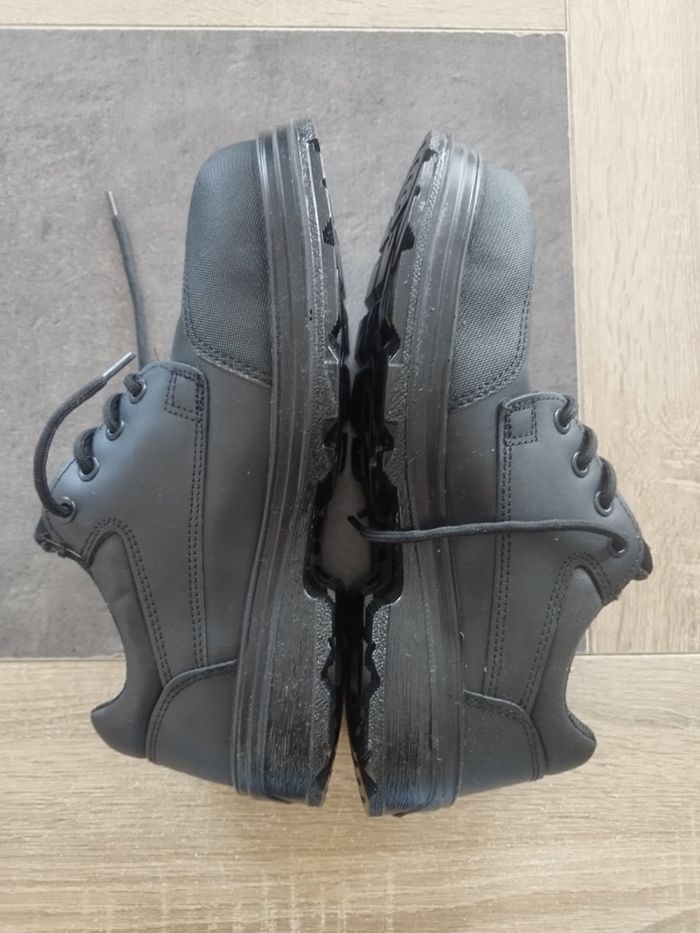 Chaussures Ergos sécurité T43 - photo numéro 3