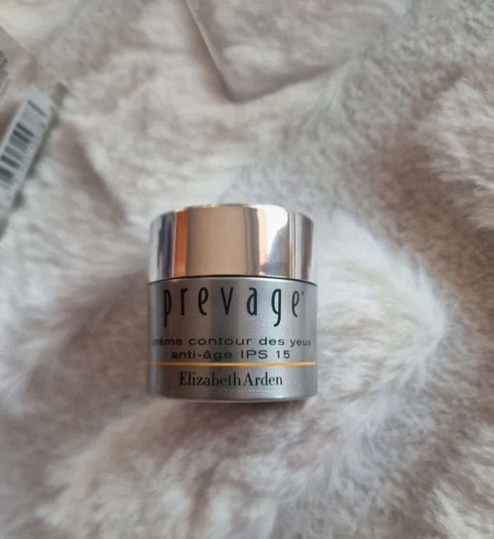 Crème contour des yeux anti-âge IPS 15 PA++ - photo numéro 2