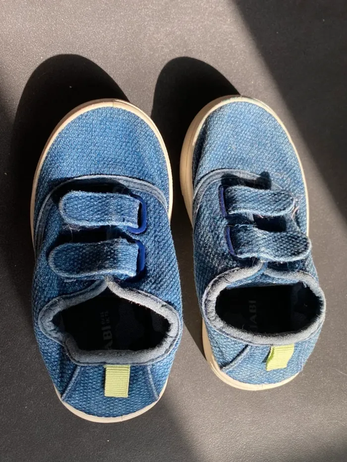 Sneakers Kiabi taille 25