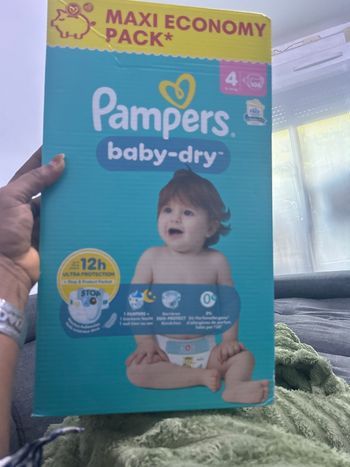 Couche Pampers Maxi economy  Pack 