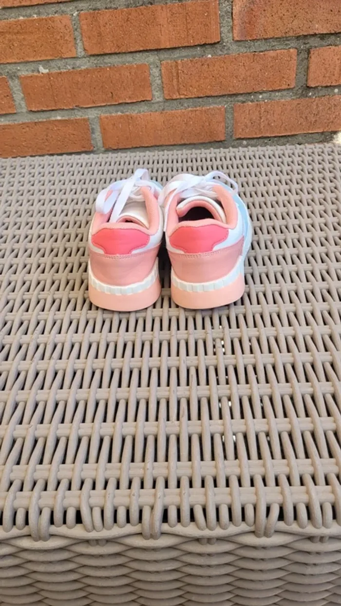 Baskets Creeks taille 33 - photo numéro 3